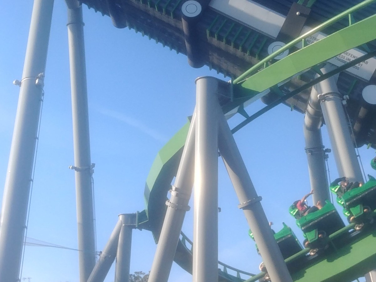 REVIEW: The Incredible Hulk Coaster at Universal’s Islands of Adventure – May 2019